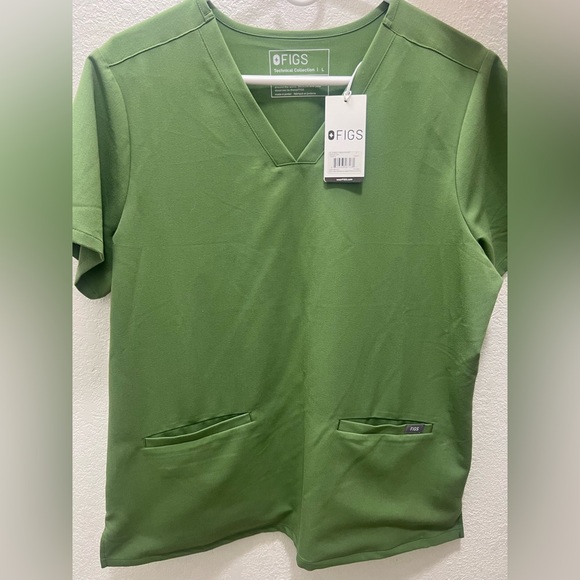 NWT FIGS Scrub Set - Picture 3 of 6